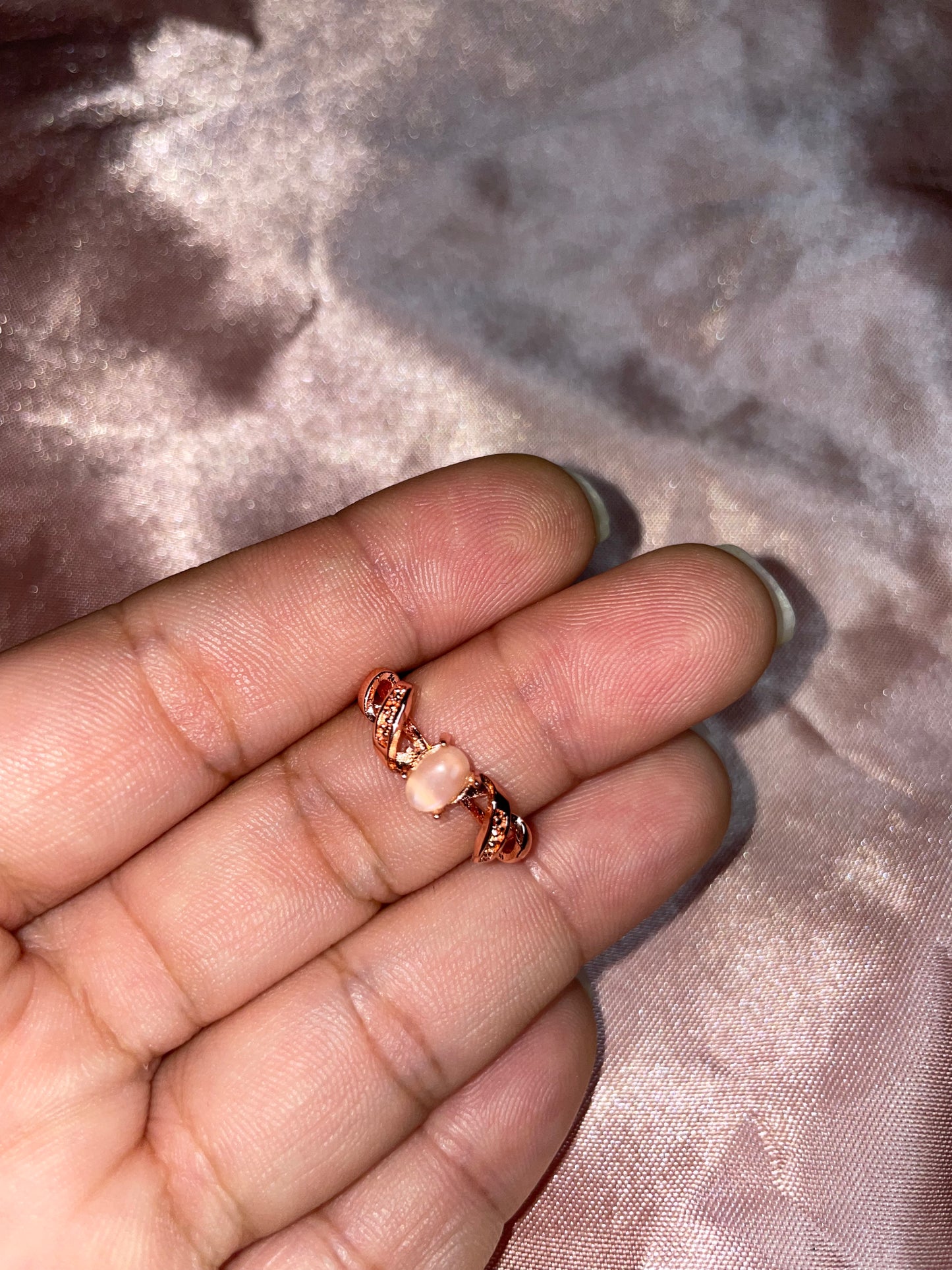 Rose quartz ring