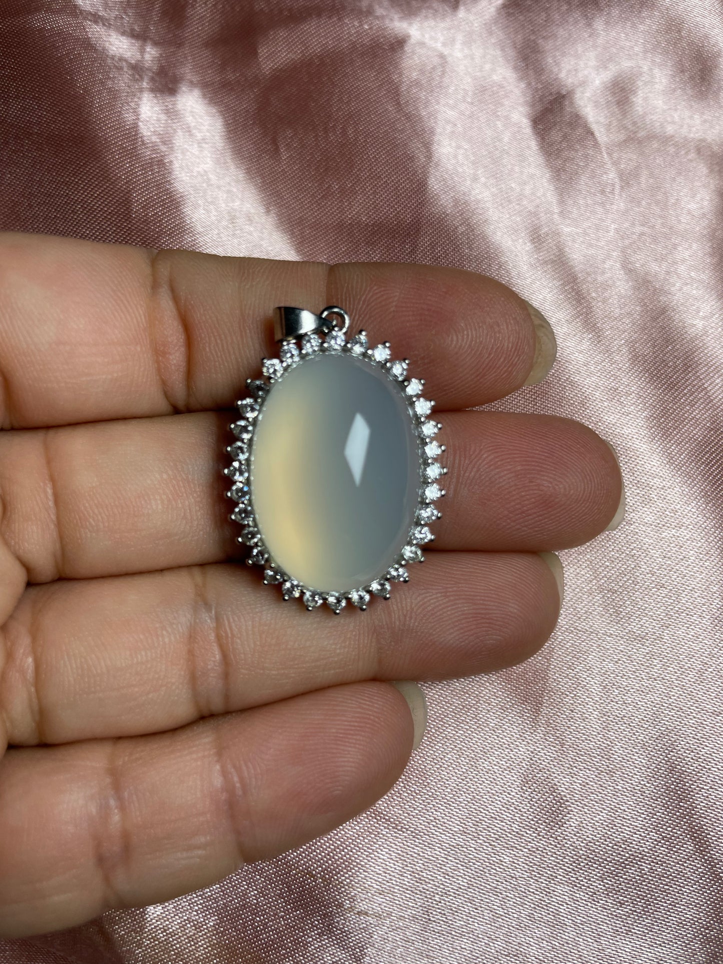 Agate pendant