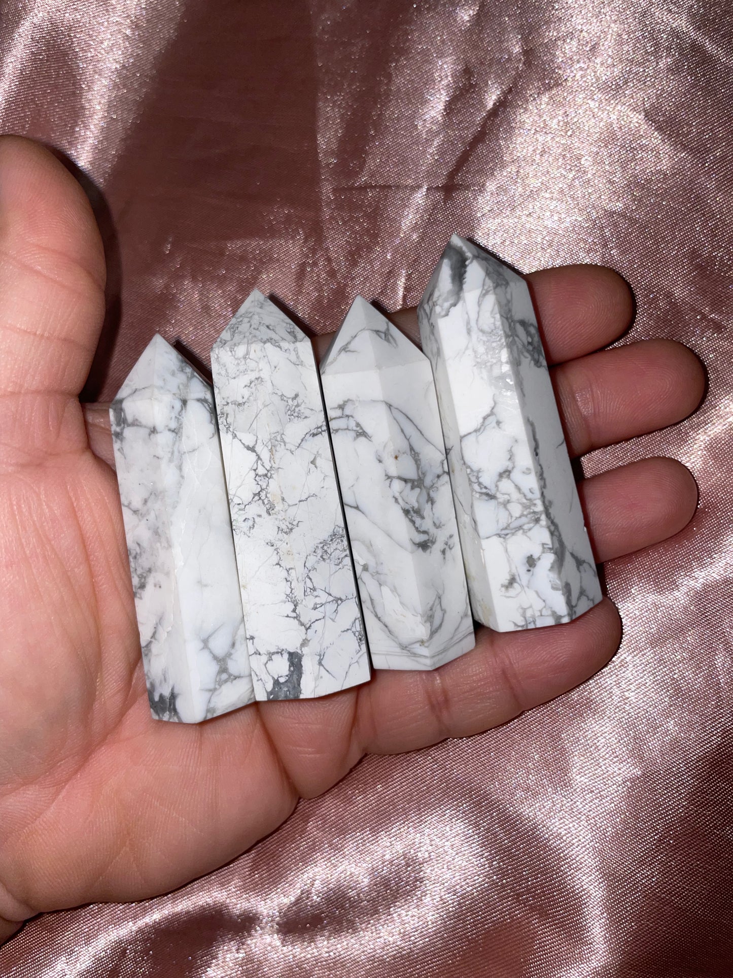 Howlite towers