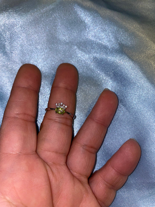 Peridot 925 silver ring