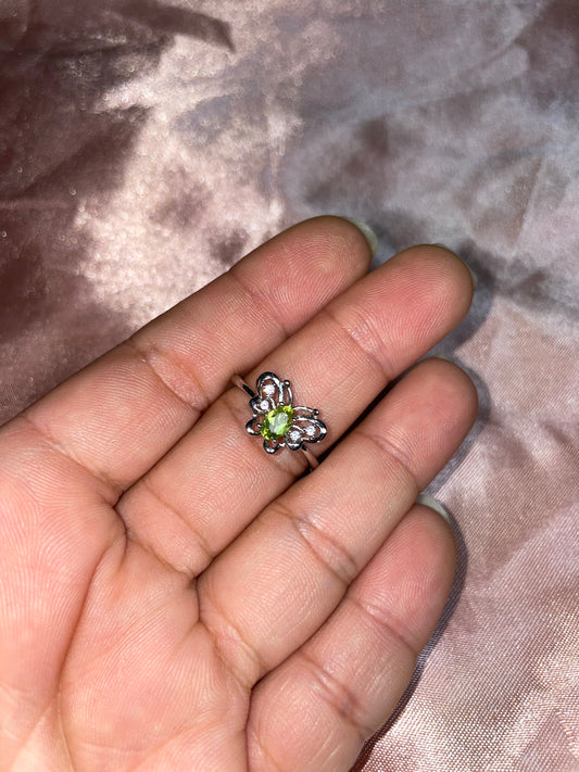 Peridot butterfly ring
