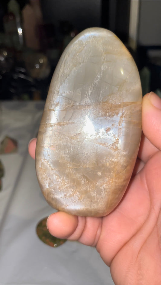 Beautiful full flash peach moonstone free form