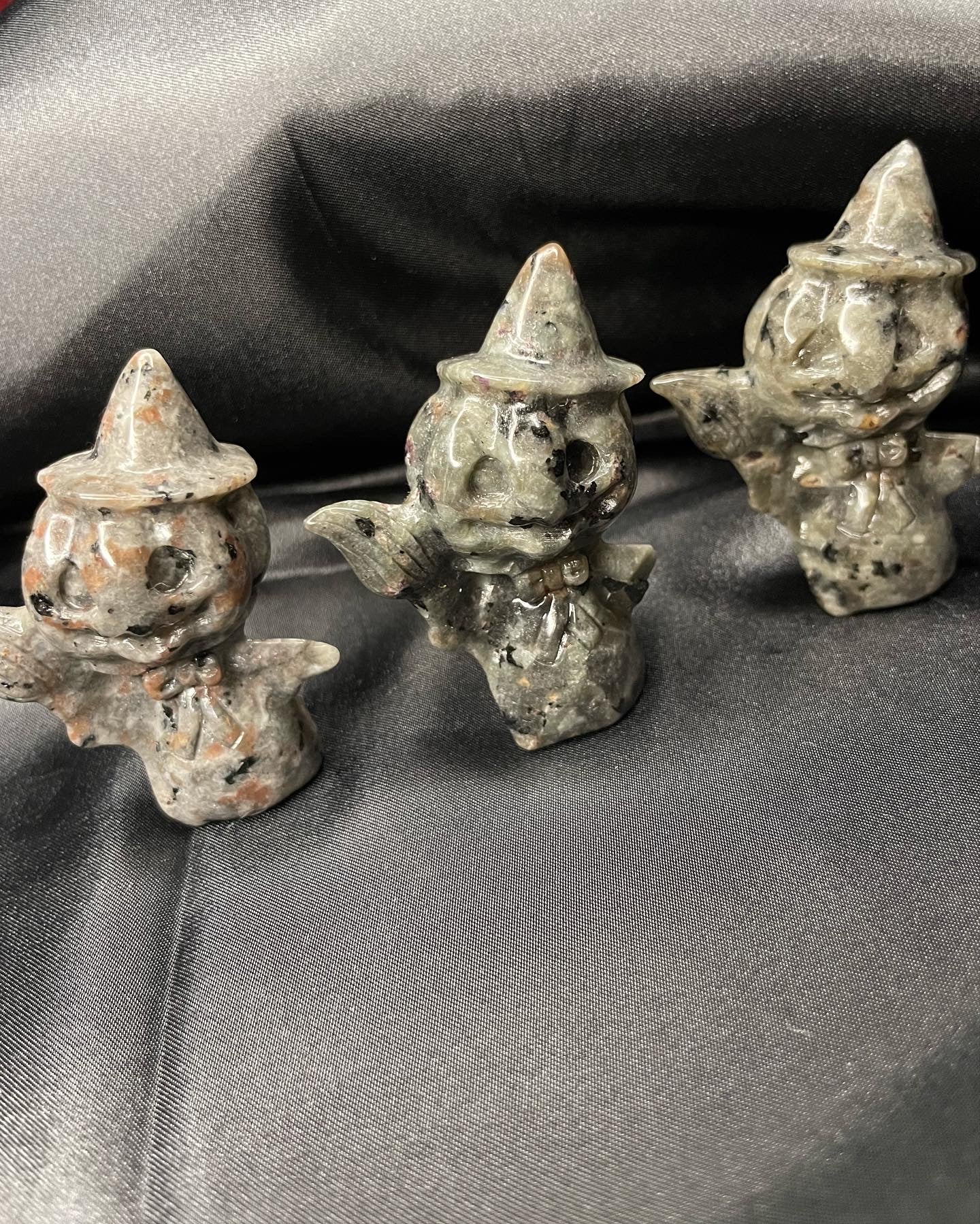 Yooperlite witch pumpkins
