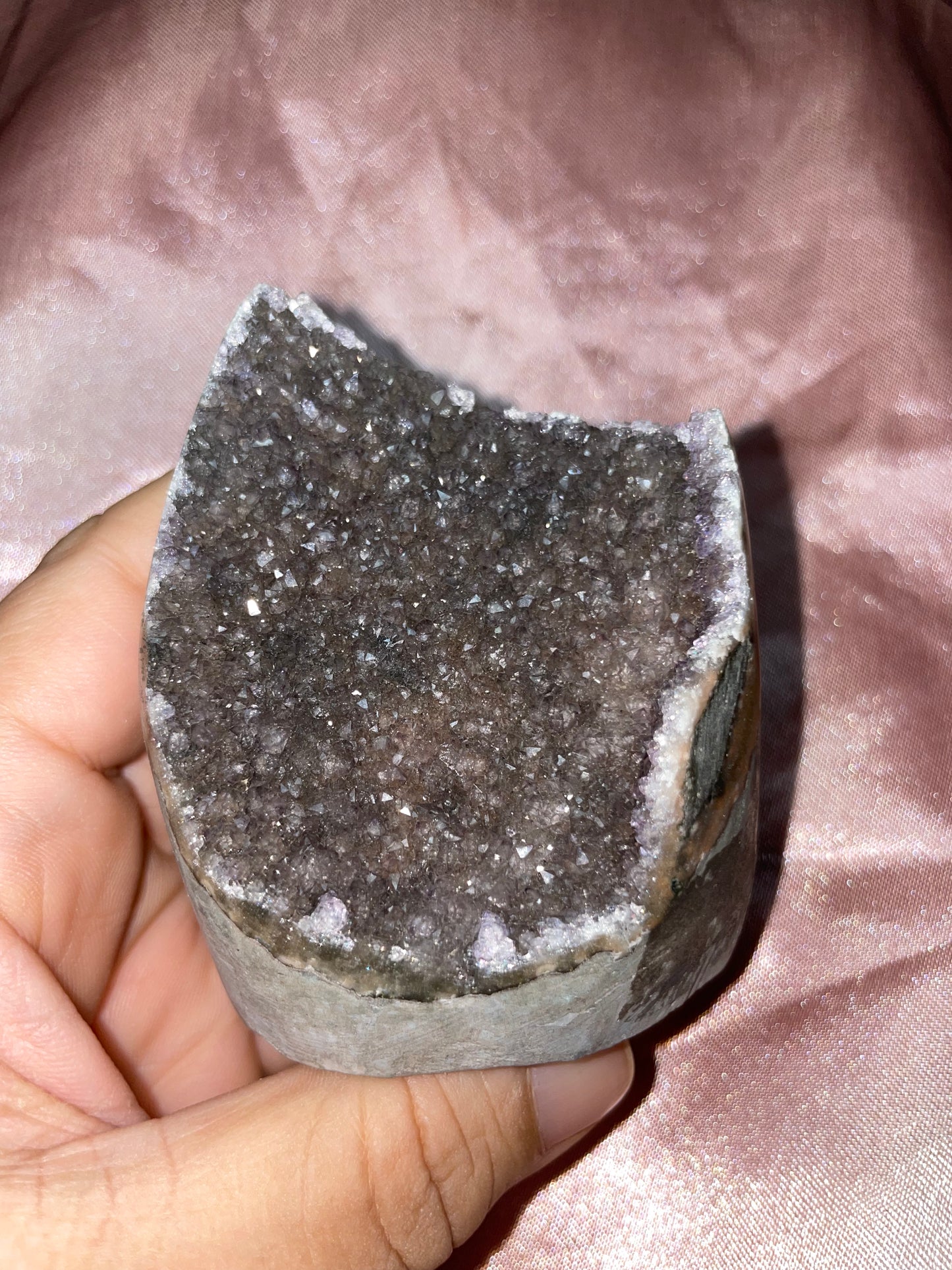 Lavender/gray amethyst cut base