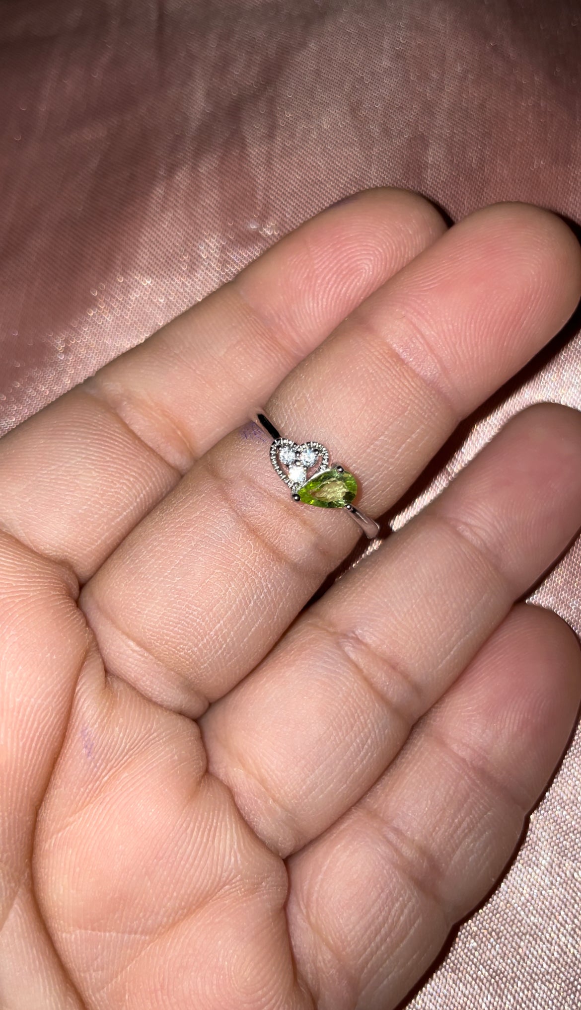 Peridot 925s silver ring