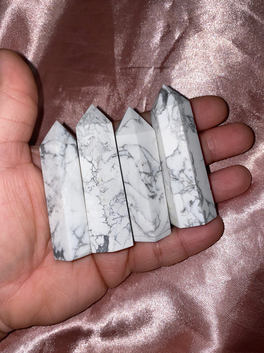 Howlite towers