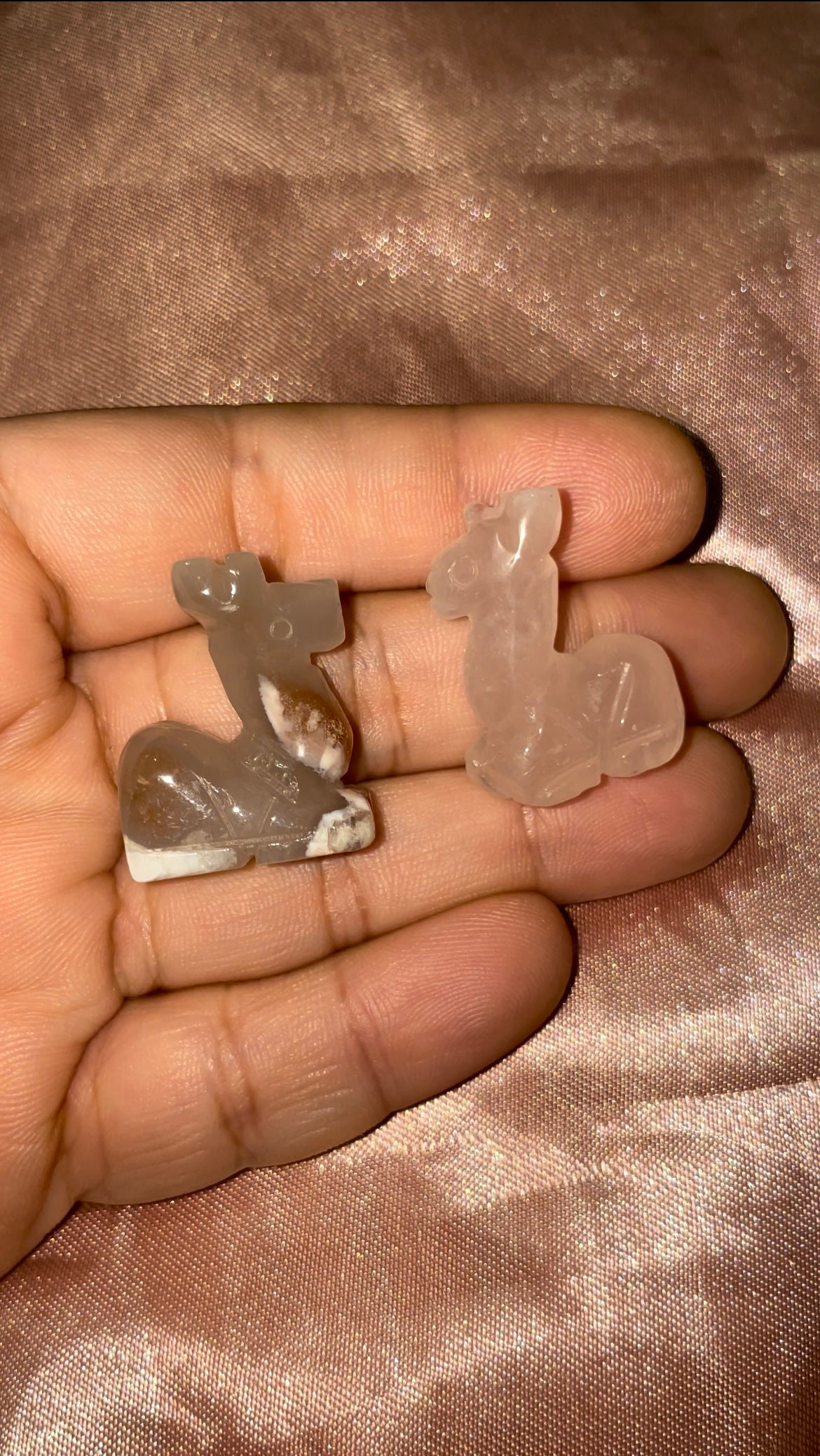 Mini llama carving 🦙